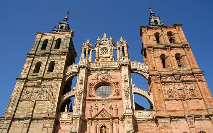 Cattedrale di Leon tour di 8 giorni Perusia Viaggi