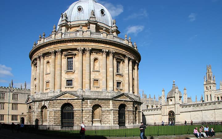 La Radcliffe Camera in stile barocco è un edificio simbolo di Oxford - viaggio in Inghilterra e Galles 9 giorni volo incluso