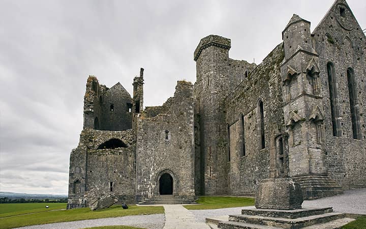 Rocca di Cashel conosciuta anche come Rocca di San Patrizio. Viaggio in Irlanda di 7 giorni