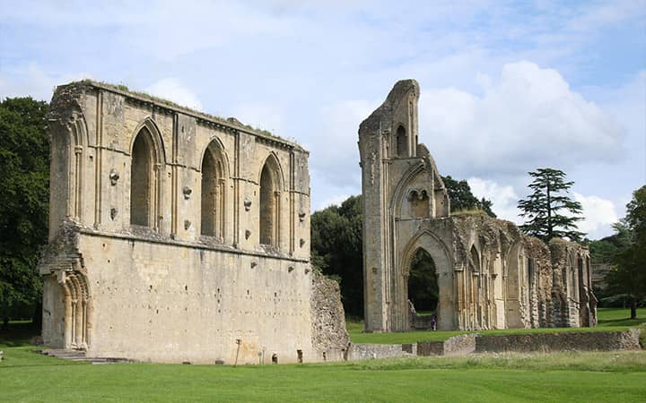 I ruderi dell'Abbazia di Glastonbury - Tour Inghilterra del sud e Cornovaglia 8 giorni