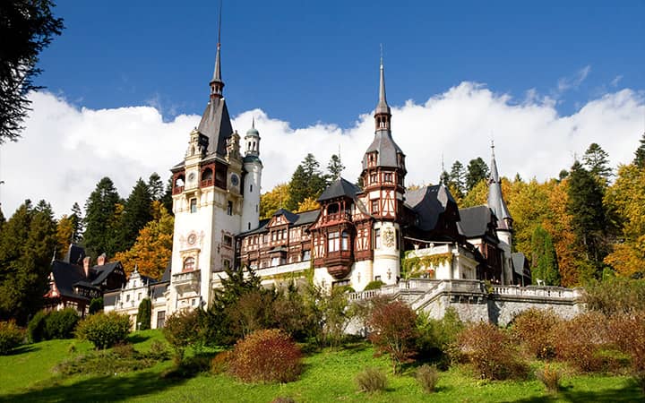 Castello di Peleș, uno dei più bei castelli d'Europa. Tour della Romania 8 giorni